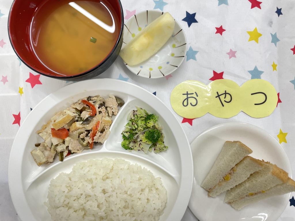 お給食・おやつ