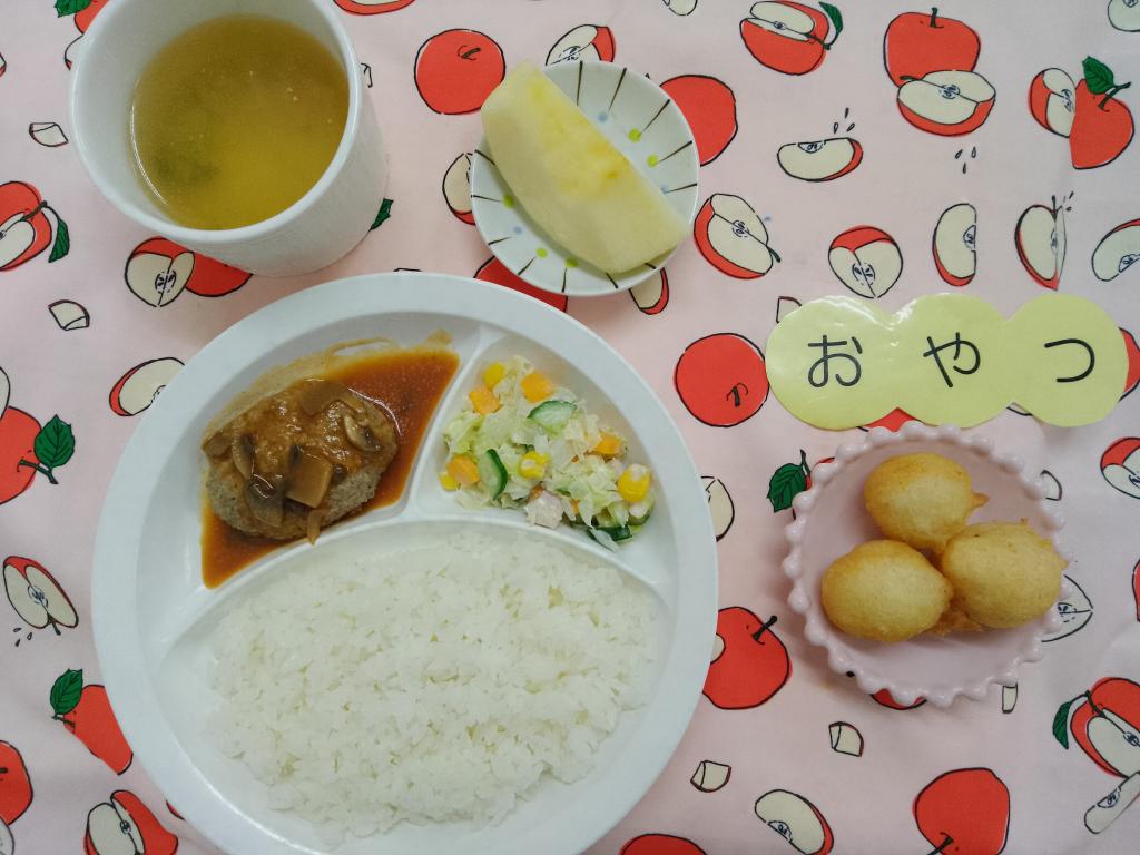 8/8 お給食・おやつ