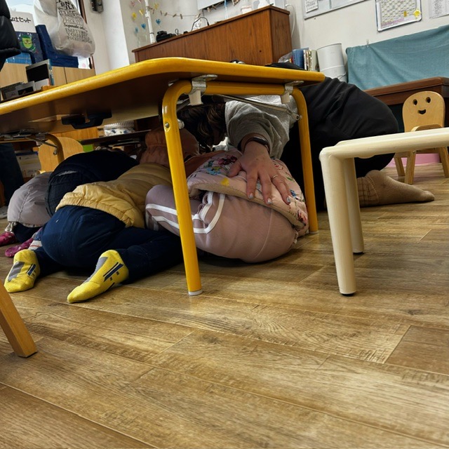 地震の際の子どもたちの様子。