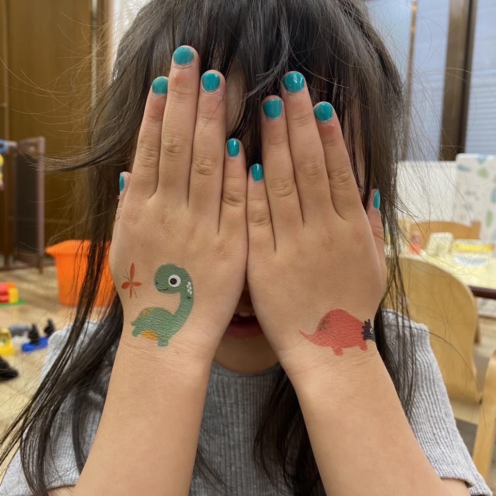 オミマーケットのキッズネイル タトゥーシールの詳細について Chico Nursery ほいくえ