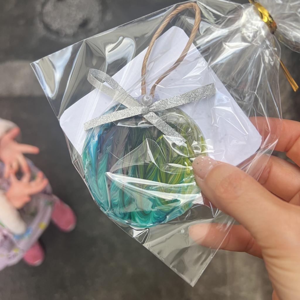 クリスマスプレゼントを渡しに★