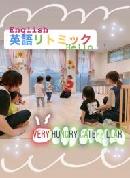 英語リトミック♬はろー^^