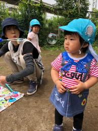 シャボン玉とんだ～♪