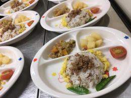 *手作り給食*