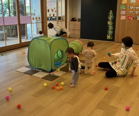 お部屋でものびのび!