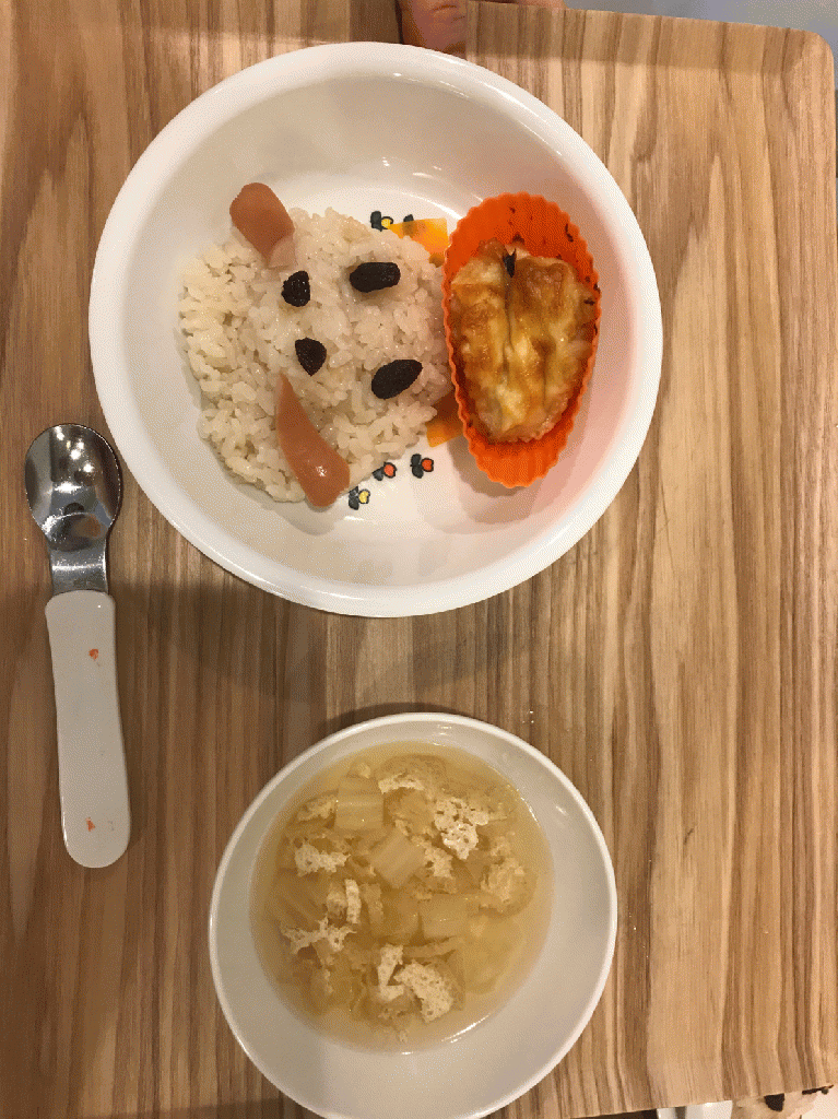 今日は給食は「いのししライス」です♪