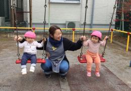 ブランコ楽しいな